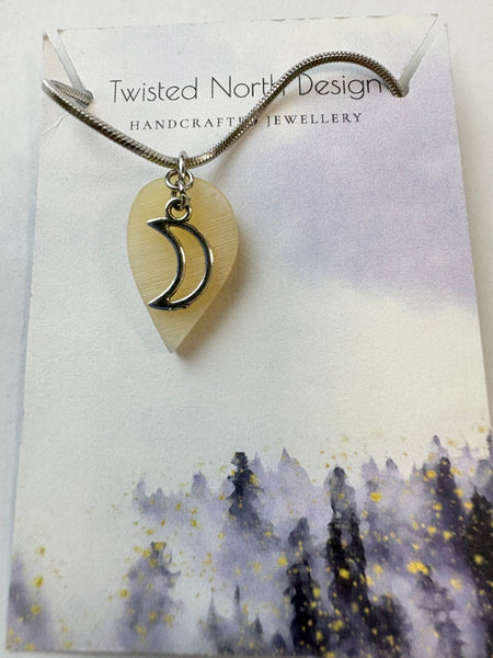 Twisted North Design